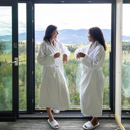 Sparkling Hill Resort And Spa - Adults-Only Resort Вернон Екстер'єр фото