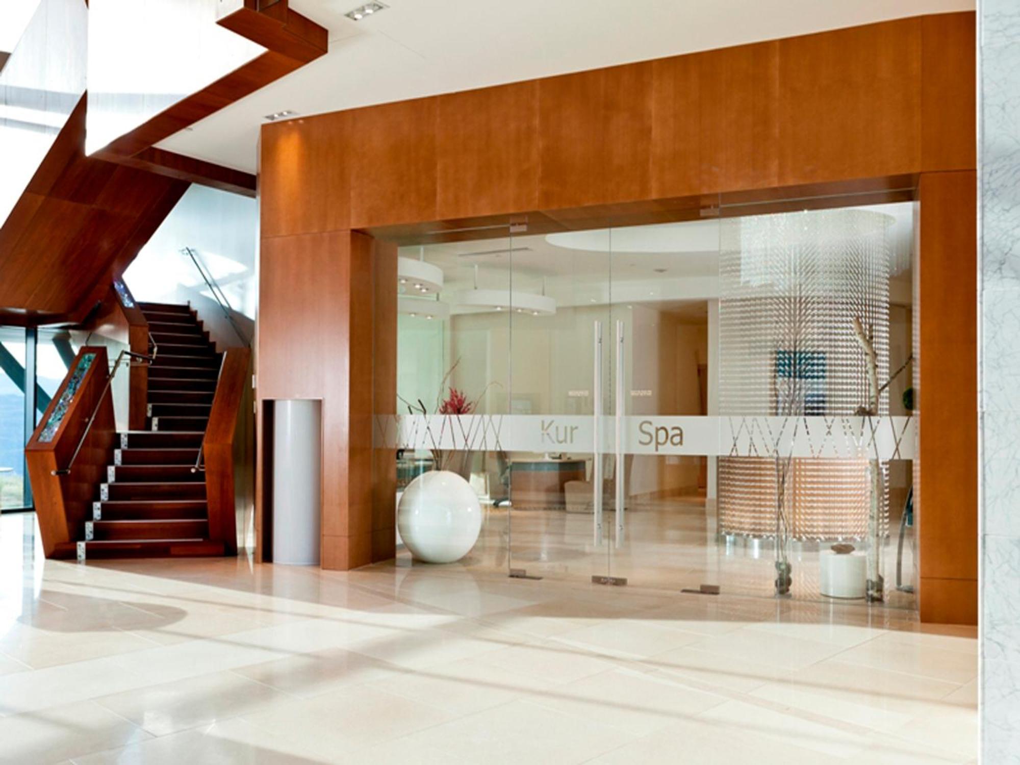 Sparkling Hill Resort And Spa - Adults-Only Resort Вернон Екстер'єр фото