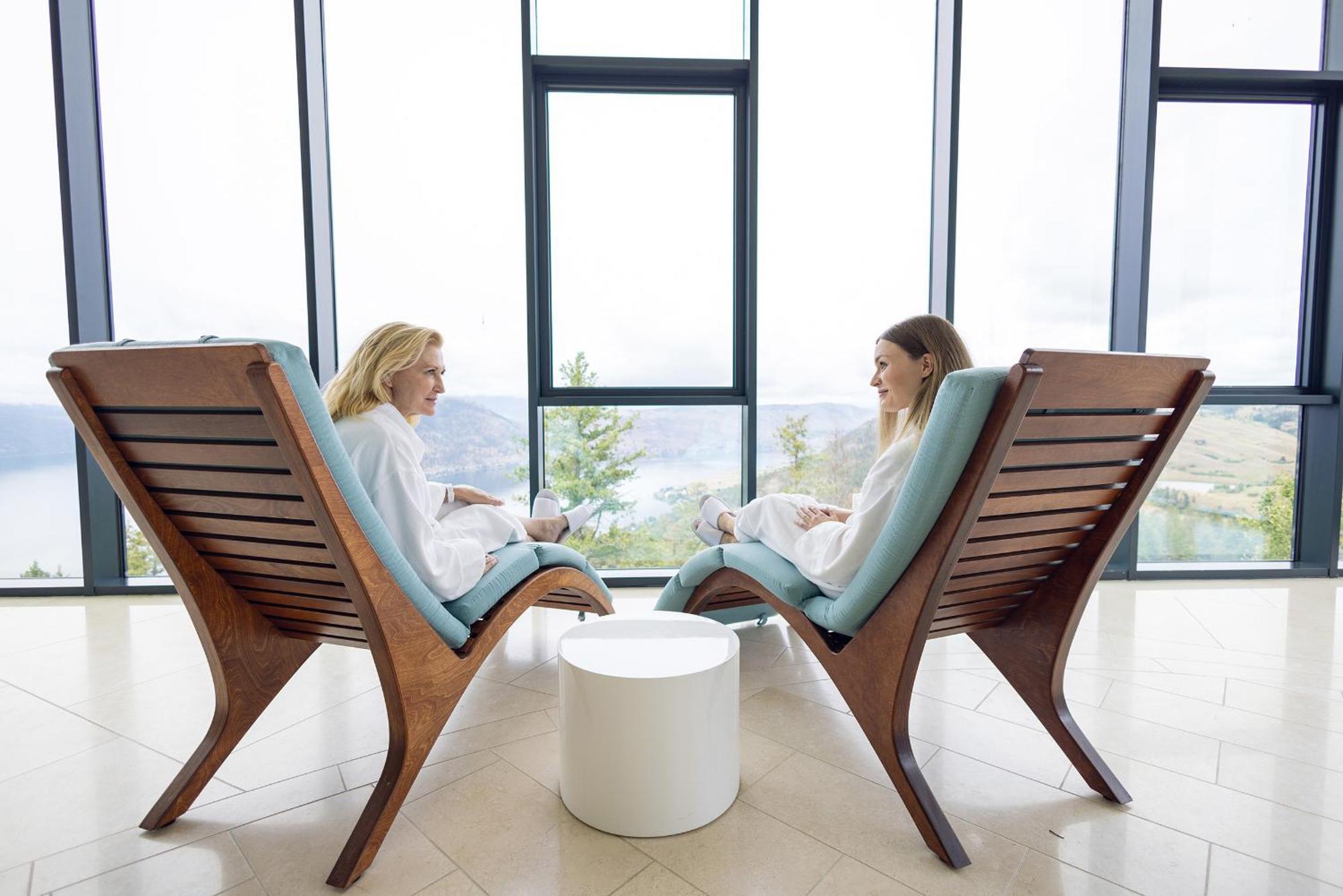 Sparkling Hill Resort And Spa - Adults-Only Resort Вернон Екстер'єр фото