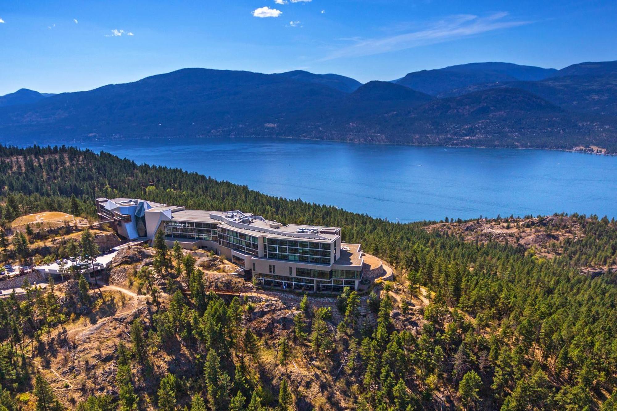 Sparkling Hill Resort And Spa - Adults-Only Resort Вернон Екстер'єр фото