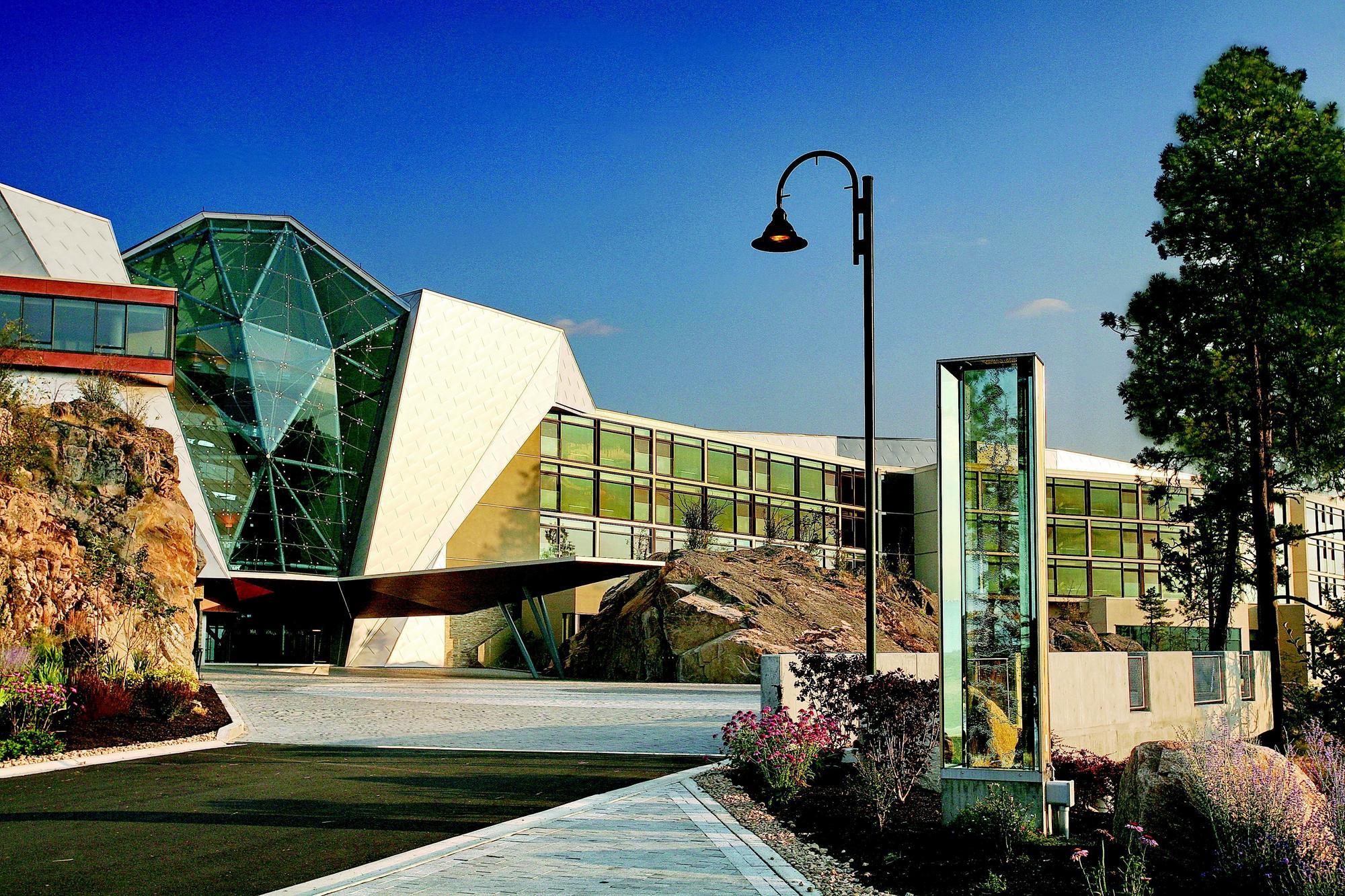 Sparkling Hill Resort And Spa - Adults-Only Resort Вернон Екстер'єр фото
