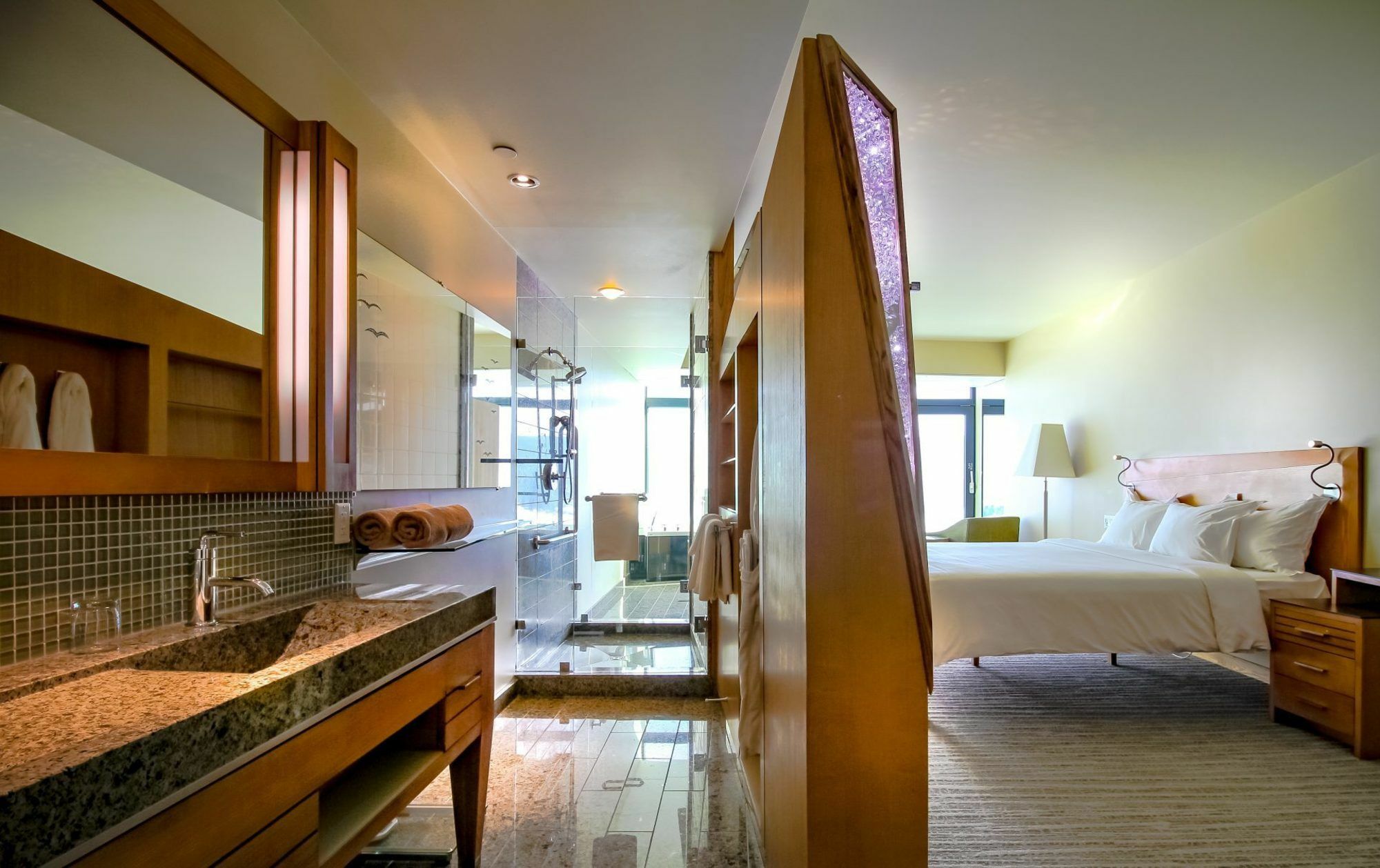 Sparkling Hill Resort And Spa - Adults-Only Resort Вернон Екстер'єр фото