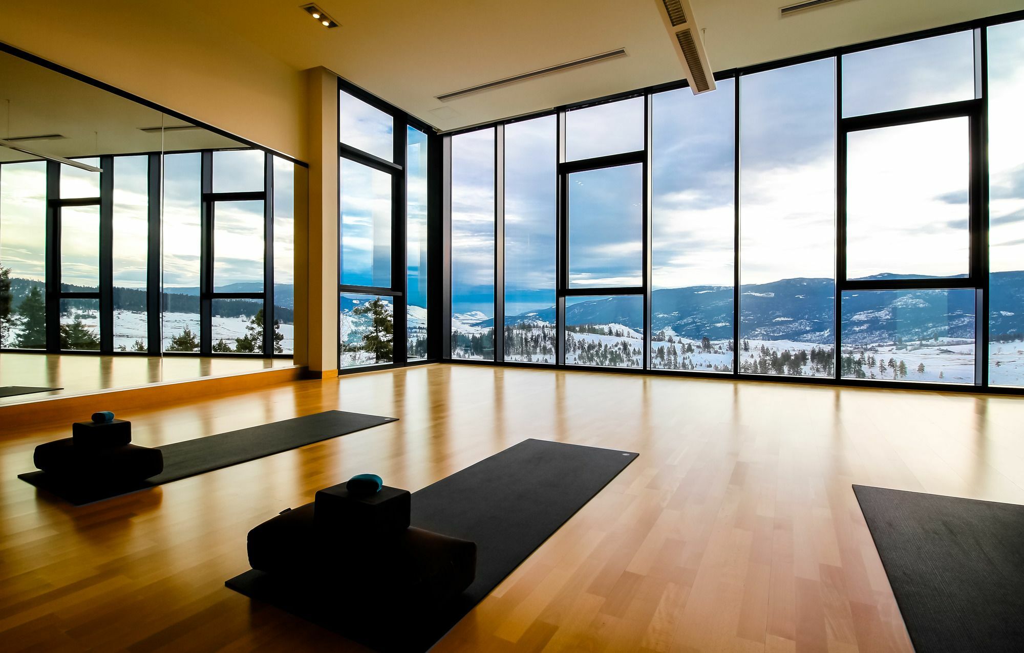 Sparkling Hill Resort And Spa - Adults-Only Resort Вернон Екстер'єр фото