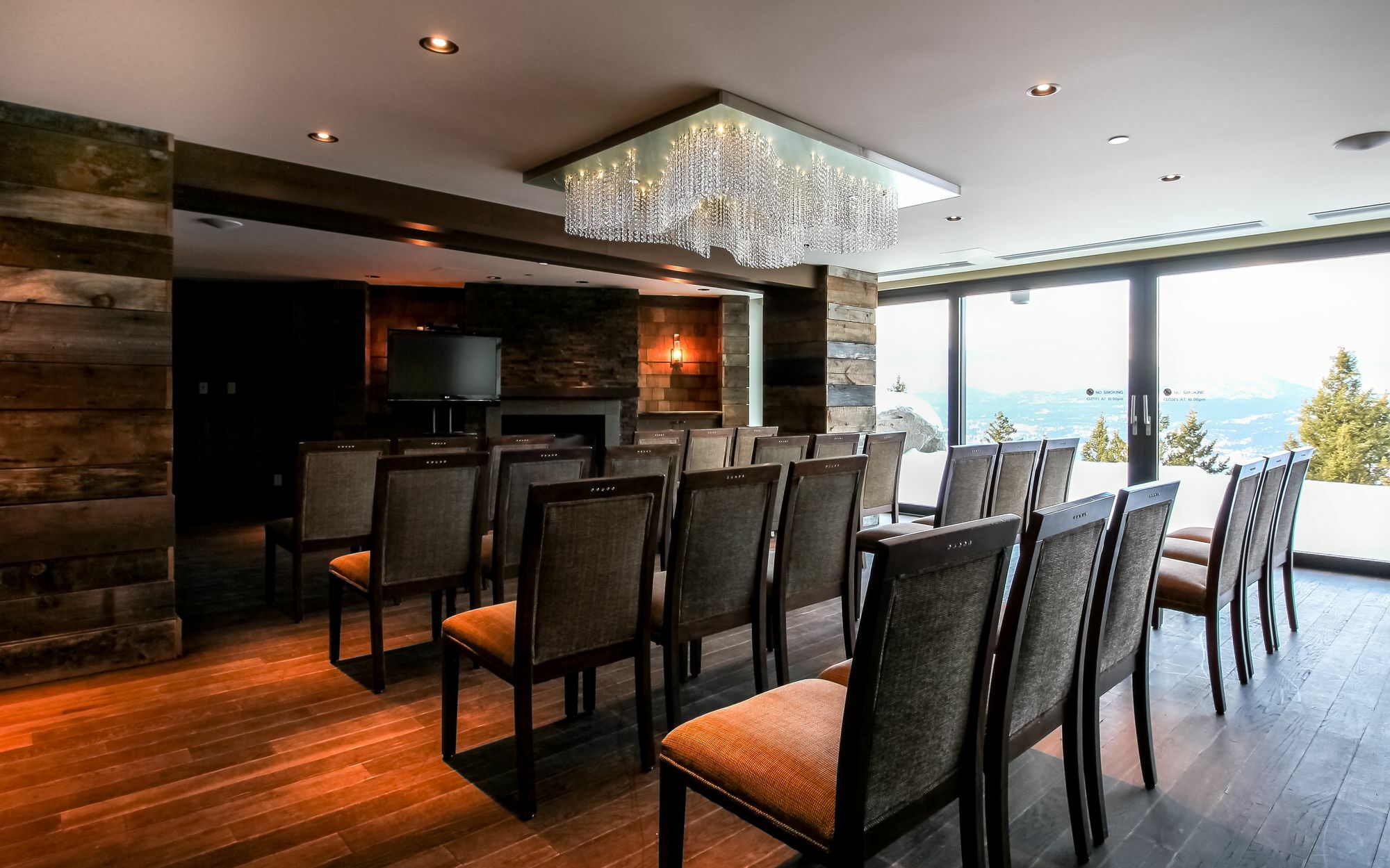 Sparkling Hill Resort And Spa - Adults-Only Resort Вернон Екстер'єр фото